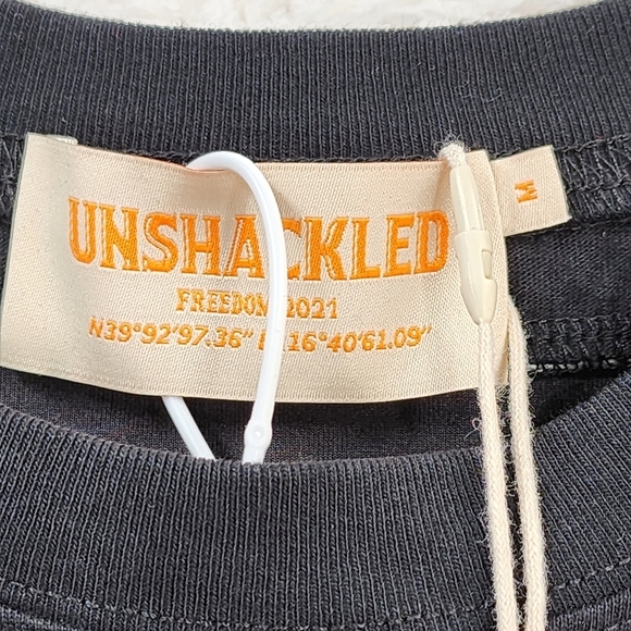 Unshackled Women's Contrast Muscle Tank Top  - M - Picture 3 of 7